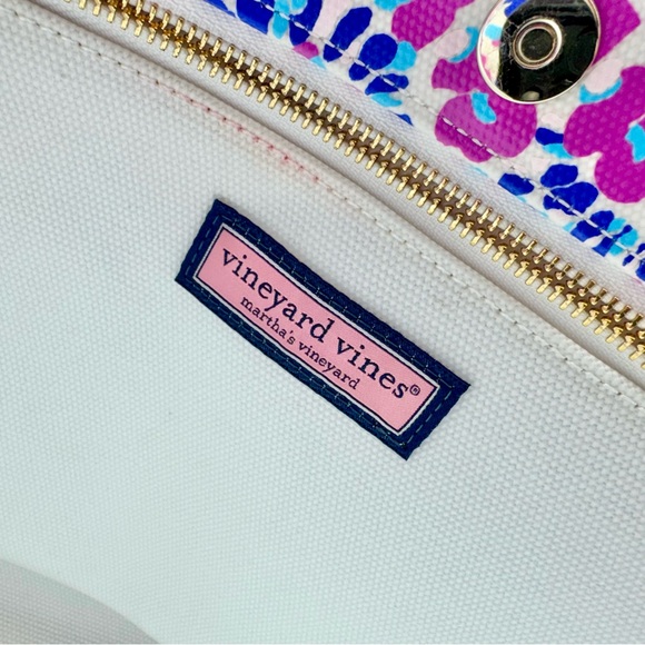 Vineyard Vines tote bag ☀️ - Picture 3 of 8